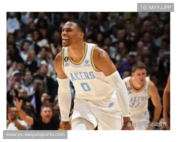 威少再次爆发，连续4场创纪录，国王惨败雷霆，威少拿过几个得分王