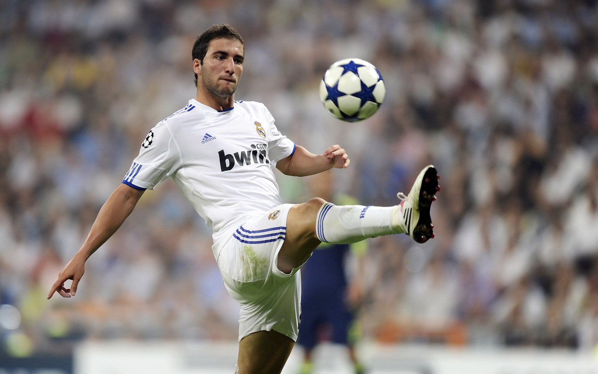 于鑫淼：球迷训话风气要改改，不是外国什么东西都是好的，于鑫淼球衣